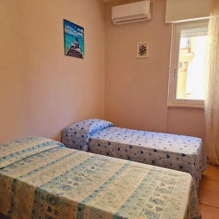 Residenza La Perla * غالّيبولي